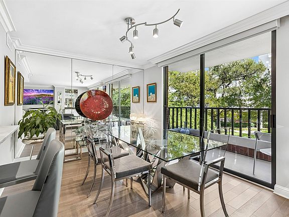 5th image of 3621 Turtle Creek Blvd APT 2D
