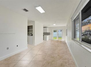 1154 NW 103rd St #1154, Miami, FL 33150