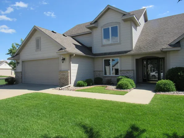 5243 Goodview Ln NW, Rochester, MN 55901