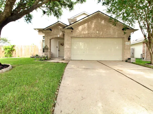 19302 Golden Cactus Ln, Cypress, TX 77433