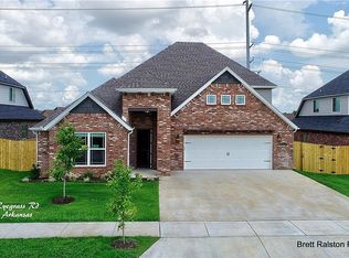 3805 SW Ryegrass Rd, Bentonville, AR 72713