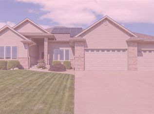 6090 Stags Leap Ln, Marion, IA 52302