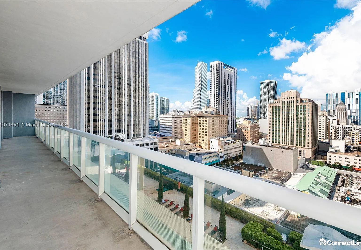 2 bed, 2.0 bath, $3,900 — Photo 4