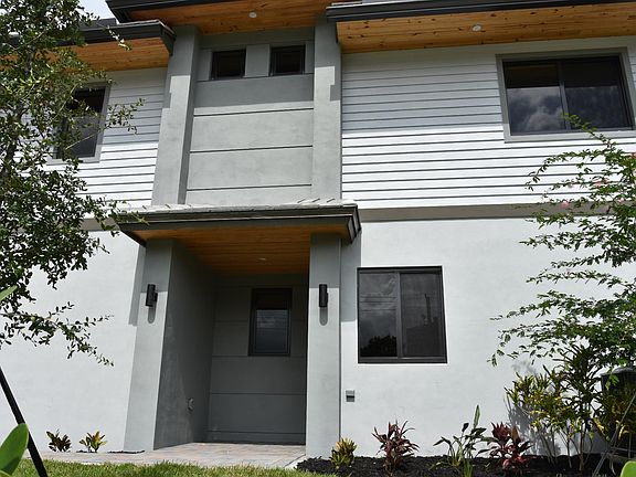 3rd image of 10533 NW 28th Ct