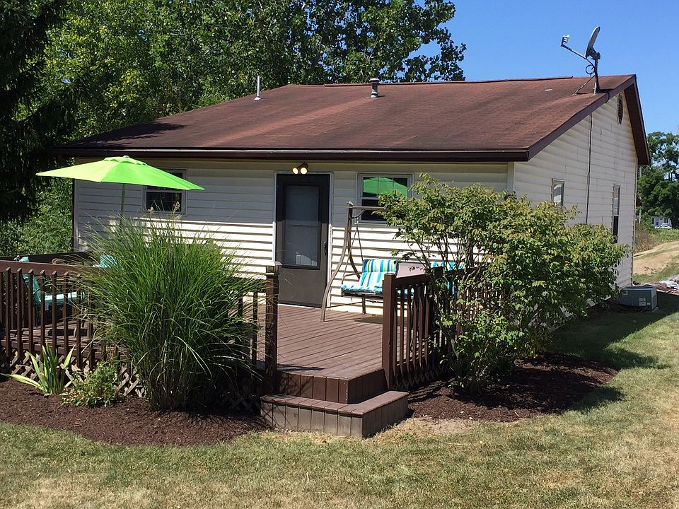 2nd image of 6738 Walnut St