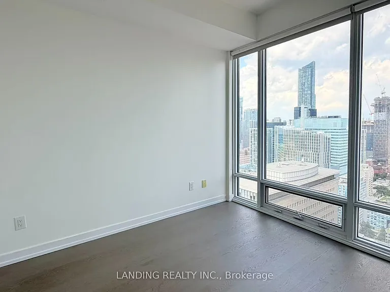 488 University Ave #2603 — Photo 4