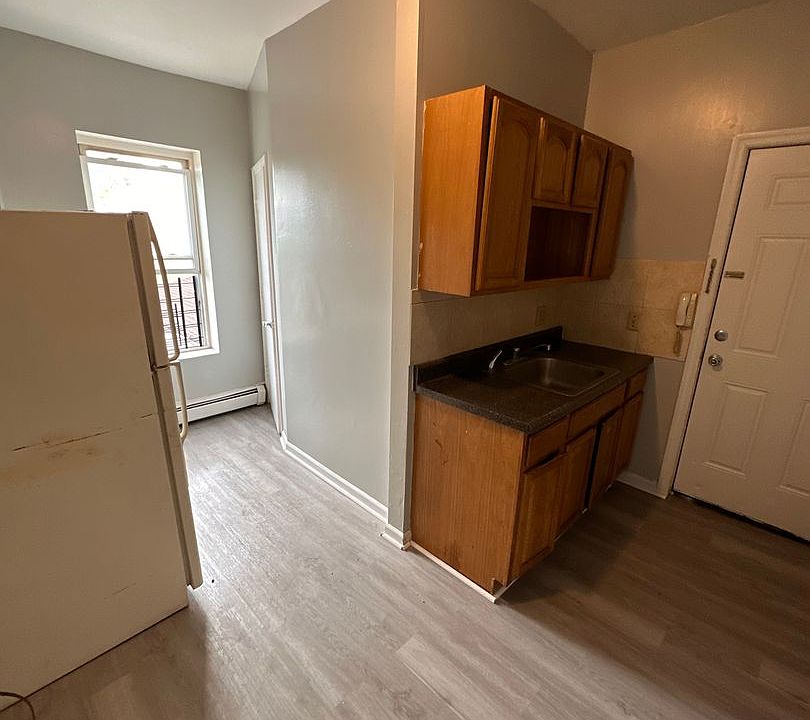 130132 N. Third Street Apartment Rentals Paterson, NJ Zillow