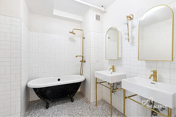 Rented by The Agency | media 28