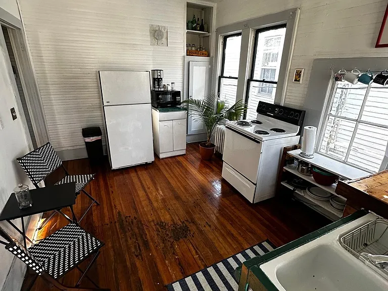 417 Holmes Ave NE #B — Photo 3