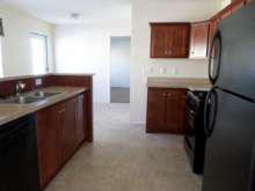 2nd image of 1259 Chateau Blvd