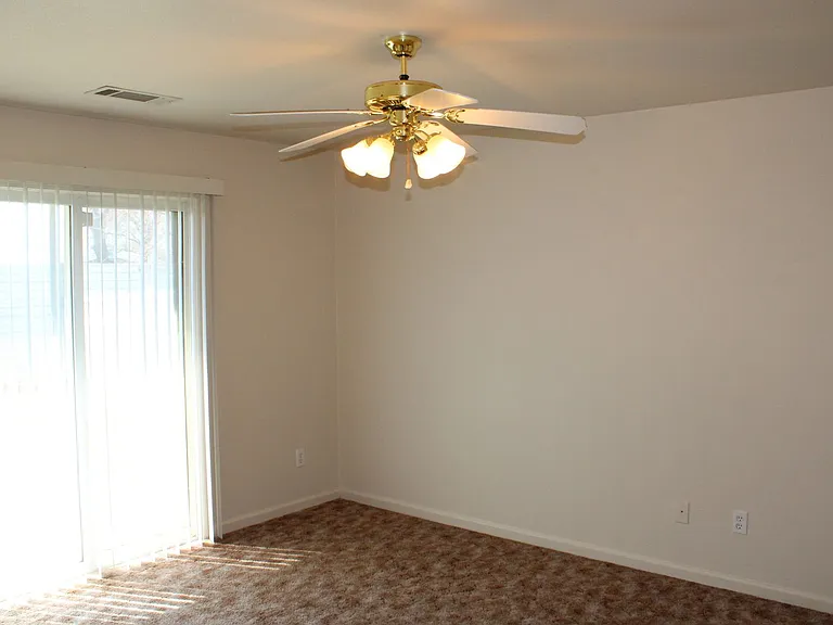 3720 Vinewood Dr — Photo 11