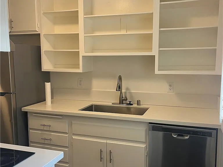 5625 Sumner Way — Photo 10