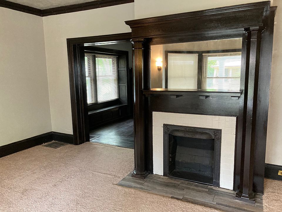 1st image of 1886 Chapman Ave #1