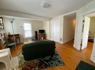 947 E Gorham St APT 3, Madison, WI 53703