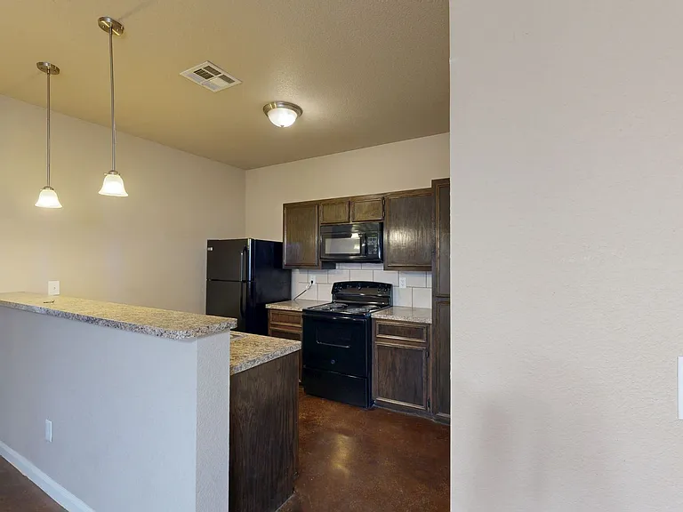 1705 Aztec Trce #B — Photo 8