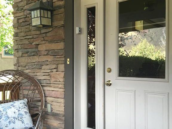 4th image of 630 Hillside Dr