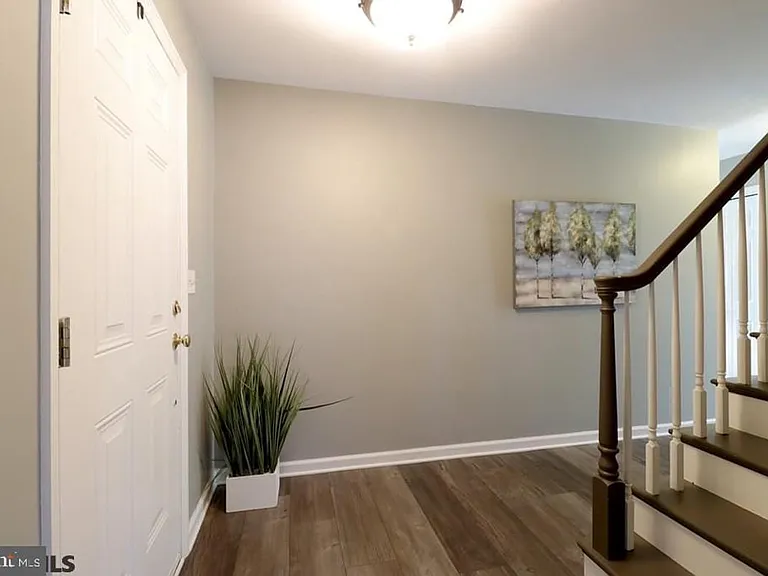 164 Whisper Ridge Dr — Photo 8