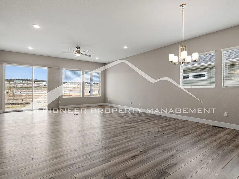 6524 Courtland Pl — Photo 10