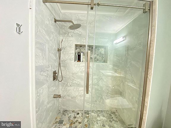 5th image of 508 Trescott Pl