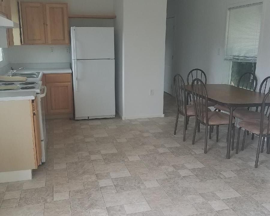 2nd image of 116 Middle View Dr