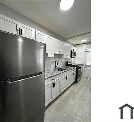 3 bed, $2,500 — Photo 1