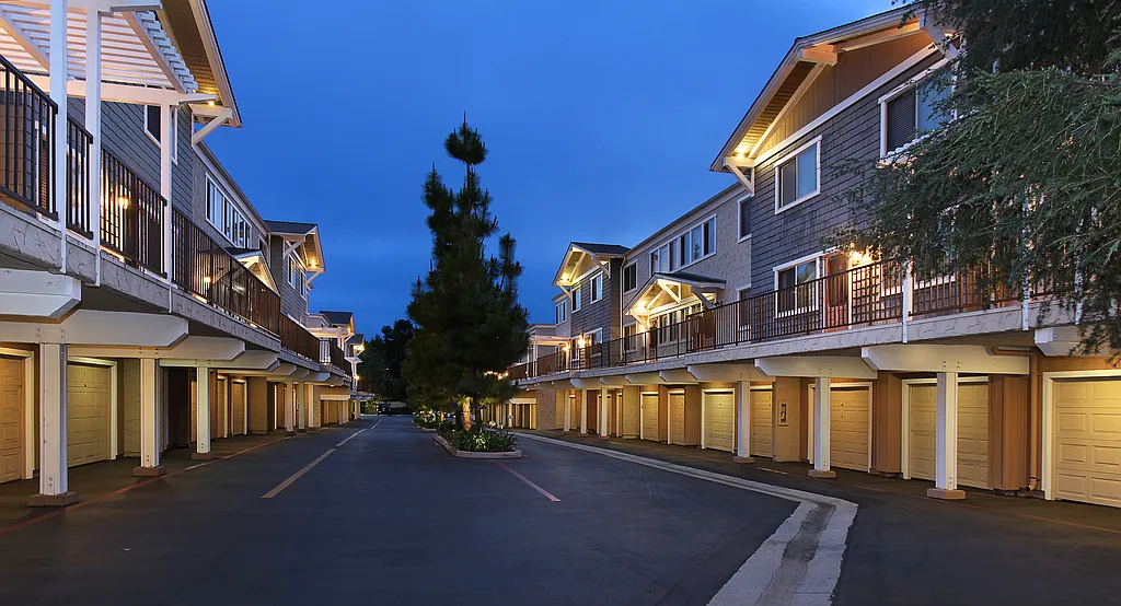 The Arbors Carlsbad — Photo 4