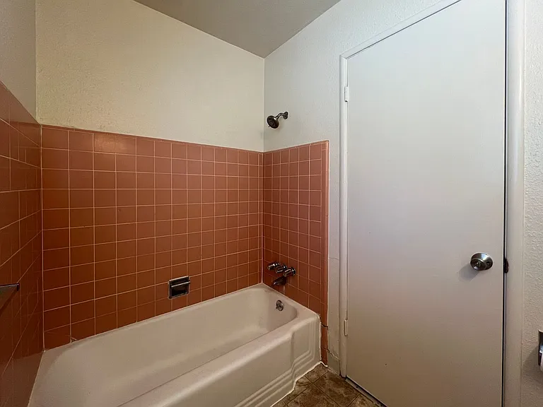 240 S Mills Ave #&-1924 — Photo 13
