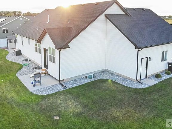 4th image of 4900 Torcello Dr