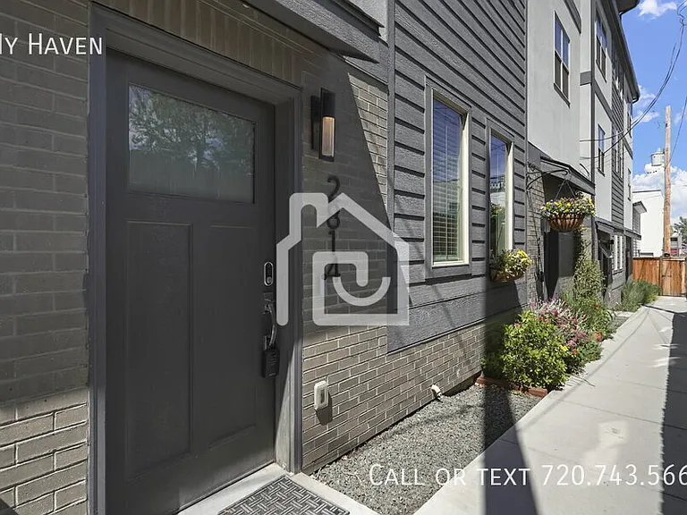 2814 Federal Blvd — Photo 3