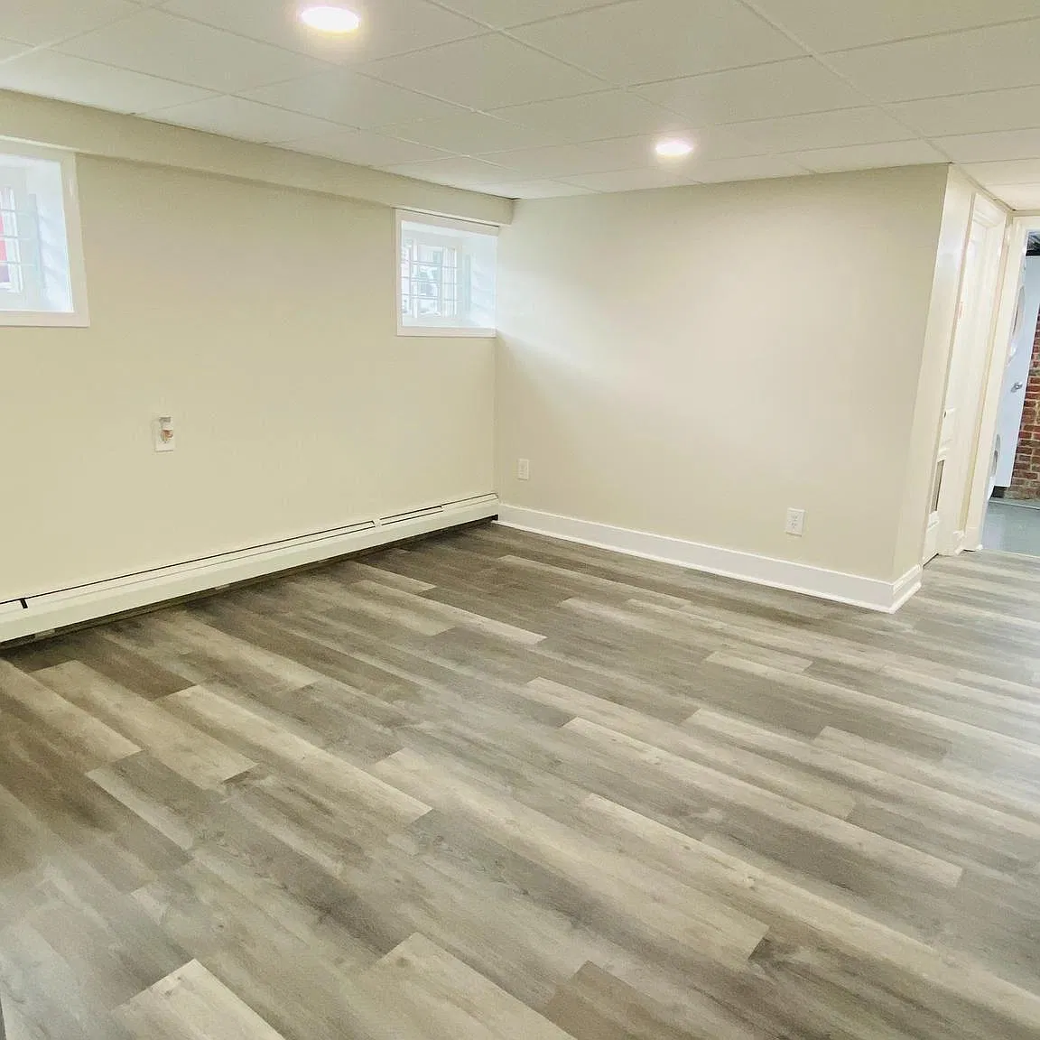 2 bed, 1.5 bath, 1071 sqft, $1,600 — Photo 4