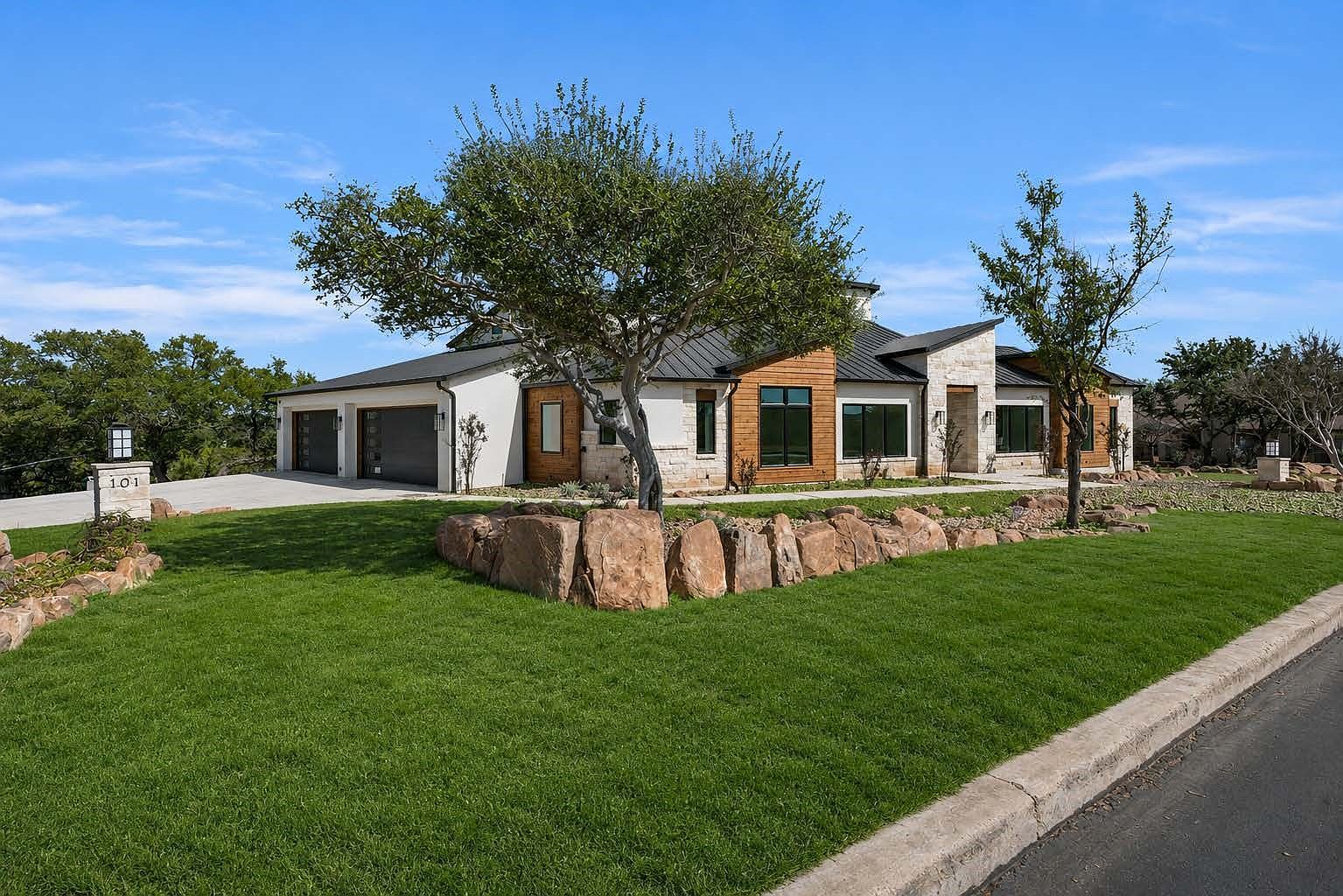 101 Silver Way, Horseshoe Bay, TX 78657 | MLS #21347498 | Zillow
