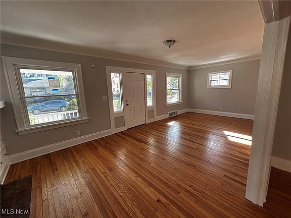 2nd image of 4601 Cullen Dr