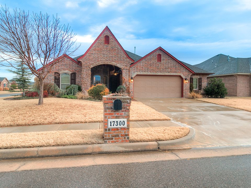 1st image of 17300 Avila Ln