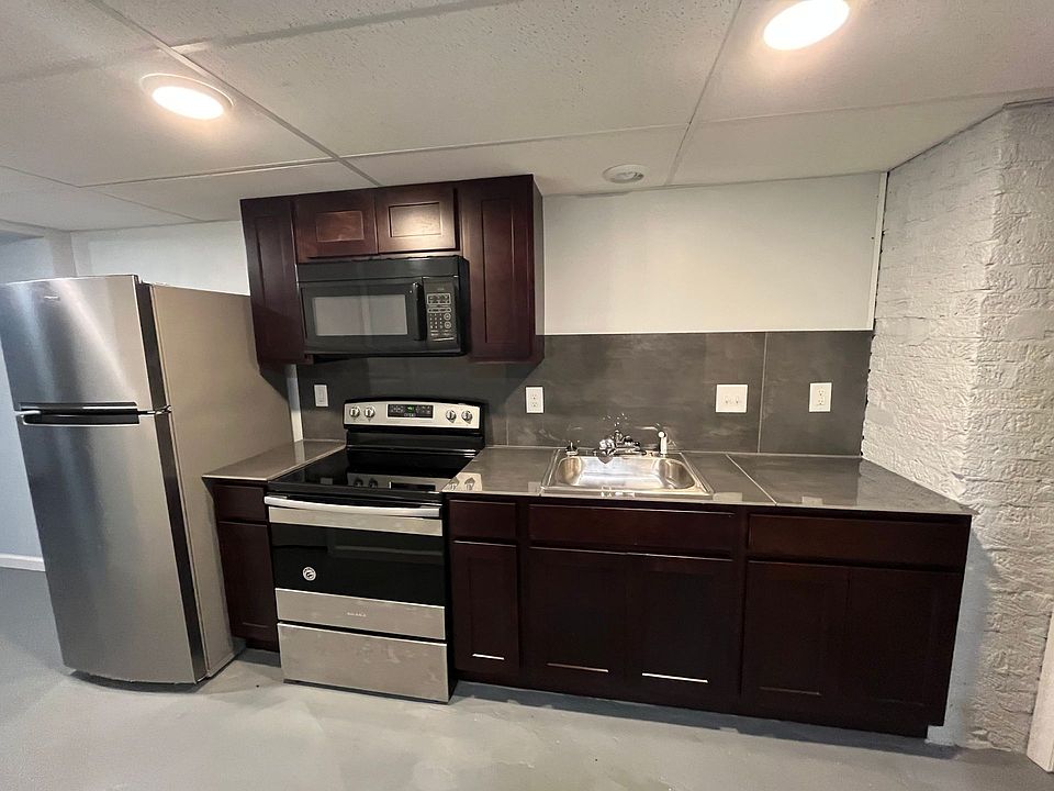 1st image of 126 Emmitt Ave #D
