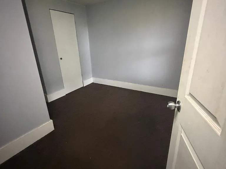 1720 Clay St — Photo 3