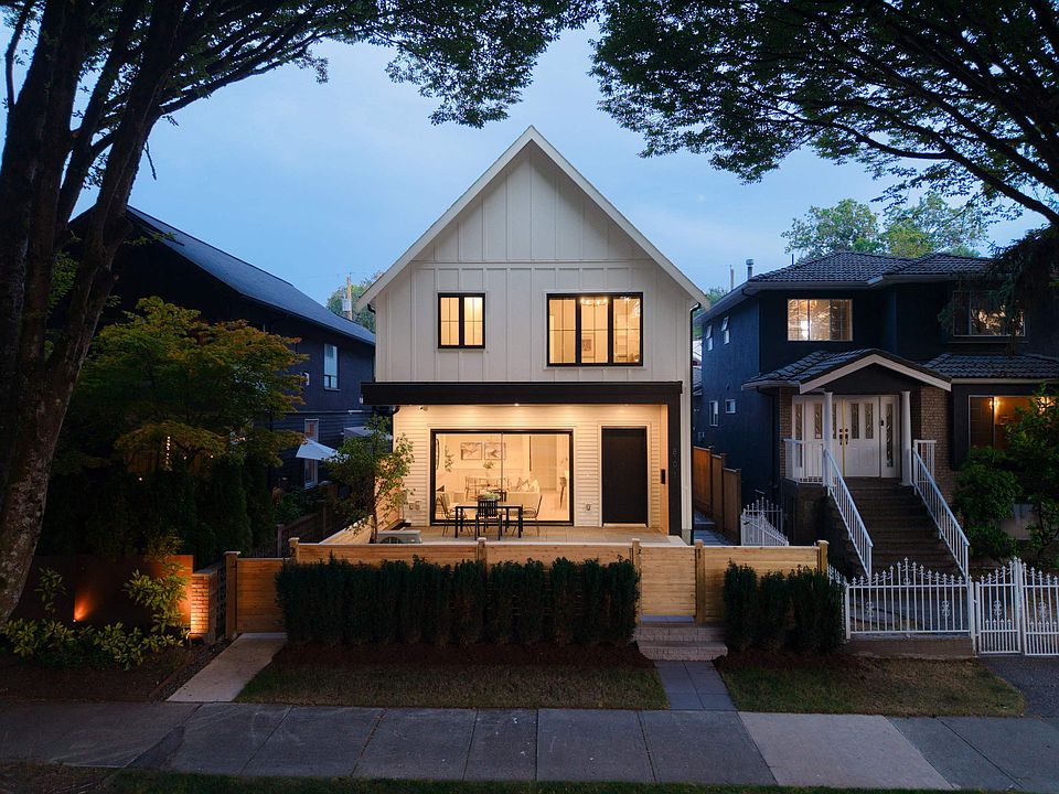 1st image of 810 E 22nd Ave #1