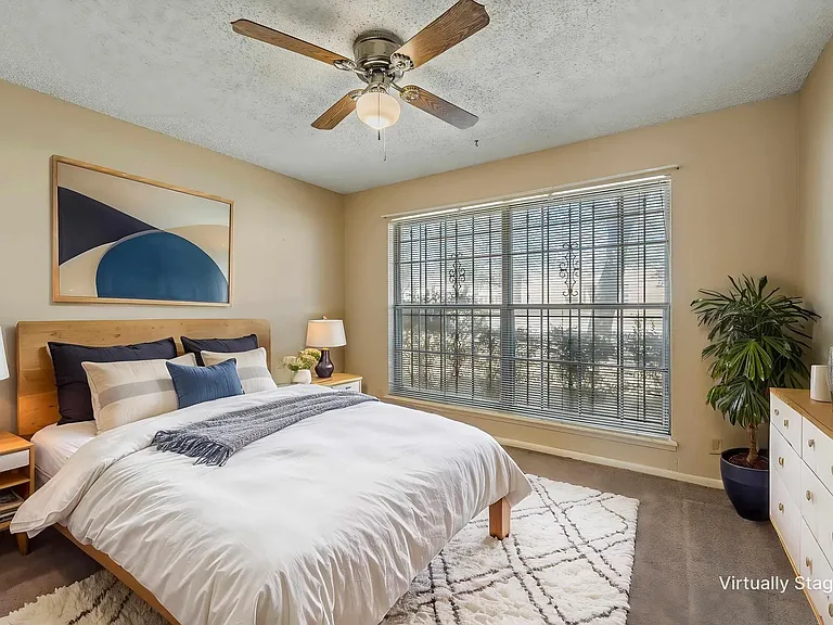 310 Carriage Dr — Photo 11