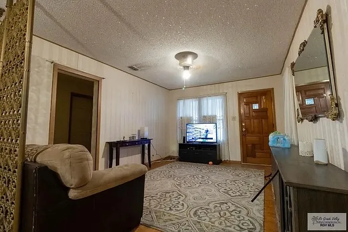 2 bed, 2.0 bath, 1395 sqft, $1,025 — Photo 4