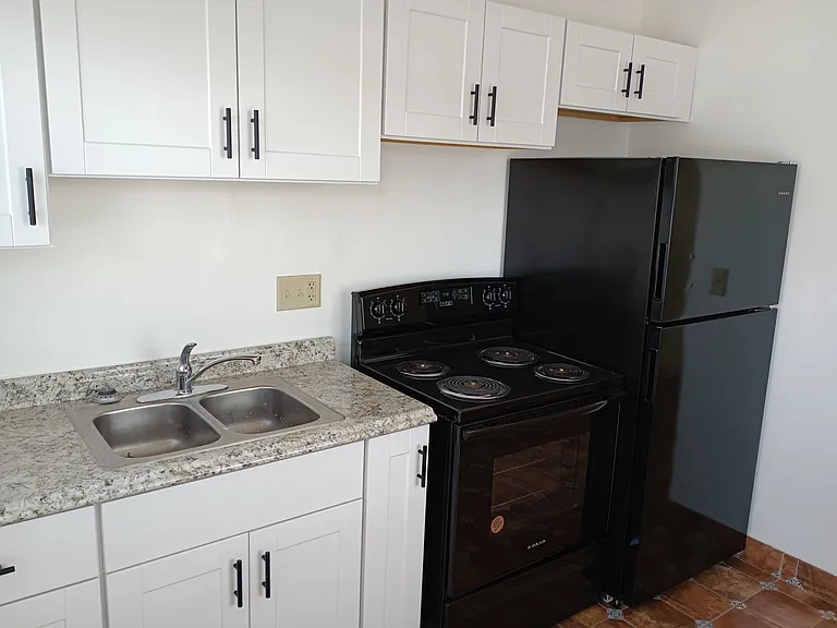 930 N 7th Ave #B — Photo 13