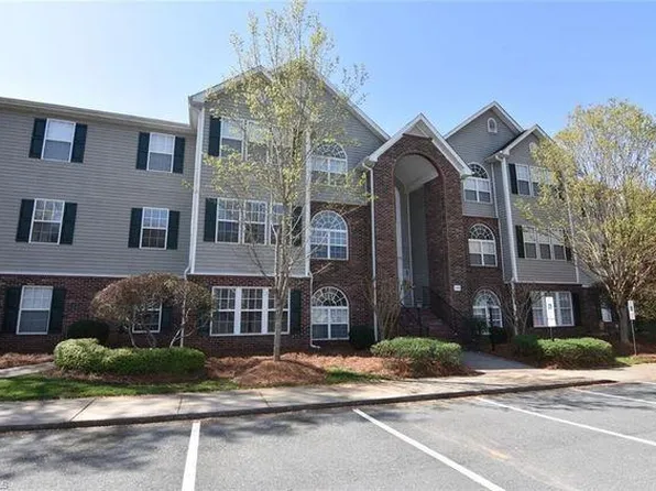 1034 Timberline Ridge Ct, Winston Salem, NC 27106