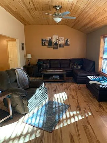 7144 Moon Creek Cir — Photo 16