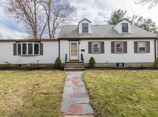 49 Black Hawk Rd, Weymouth, MA 02190