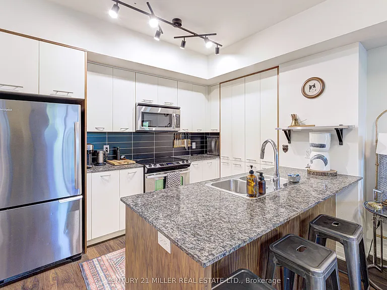 15 Valhalla Inn Rd #Townhouse 10 — Photo 10