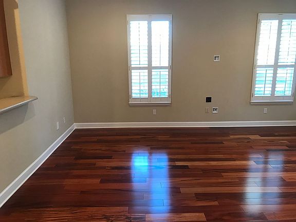 5th image of 617 Hannah Park Ln
