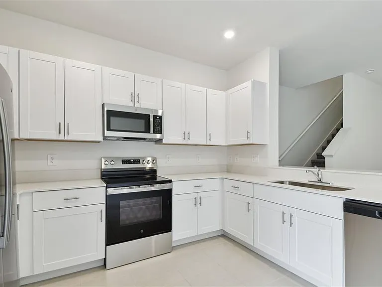 2665 Buttercup Lucine Ln — Photo 15