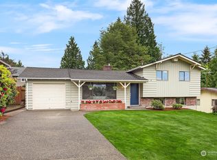 1909 NE 24th St, Renton, WA 98056