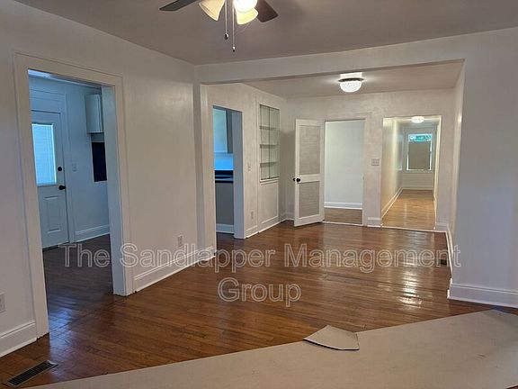 5th image of 2627 Madden Dr