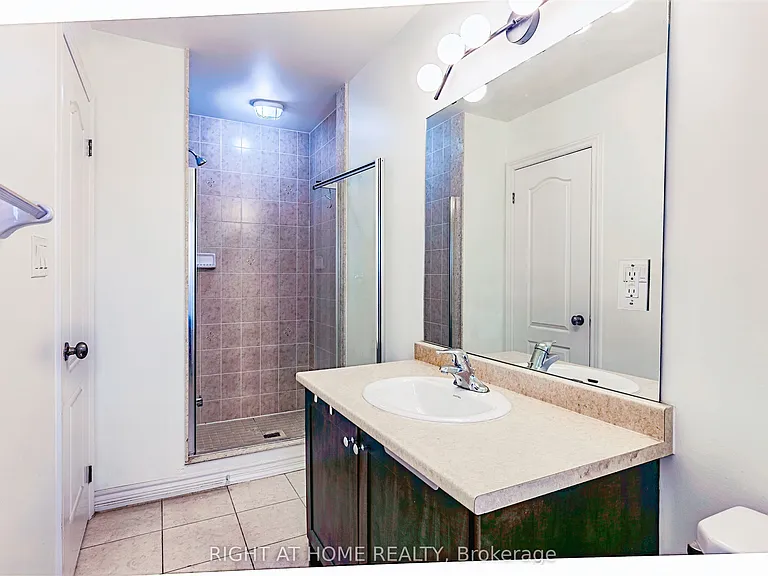 11 Telegraph St #UPPER — Photo 37