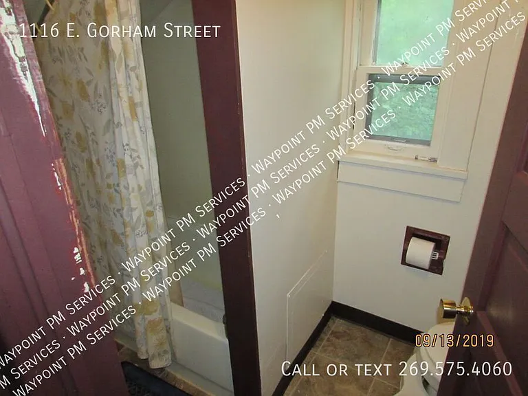 1116 E Gorham St — Photo 18