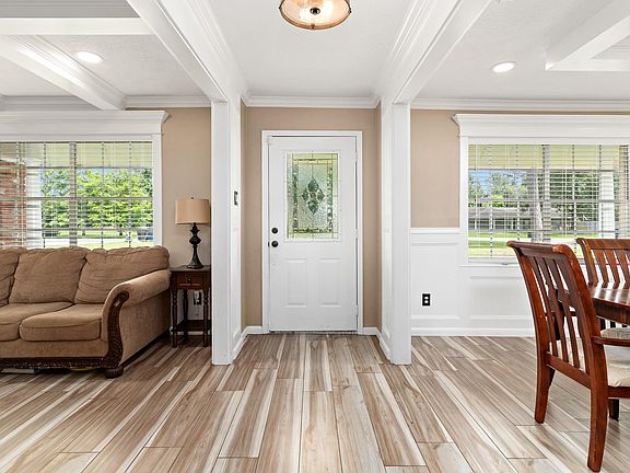 5th image of 8213 Canterbury Dr